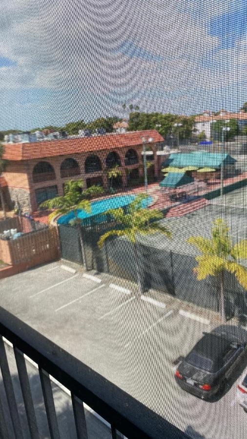 Fort Lauderdale Elegant Room Rental With Private Bath And Entrance Εξωτερικό φωτογραφία